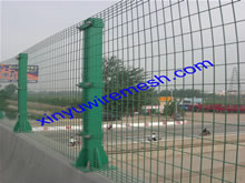 公路護(hù)欄網(wǎng)—2